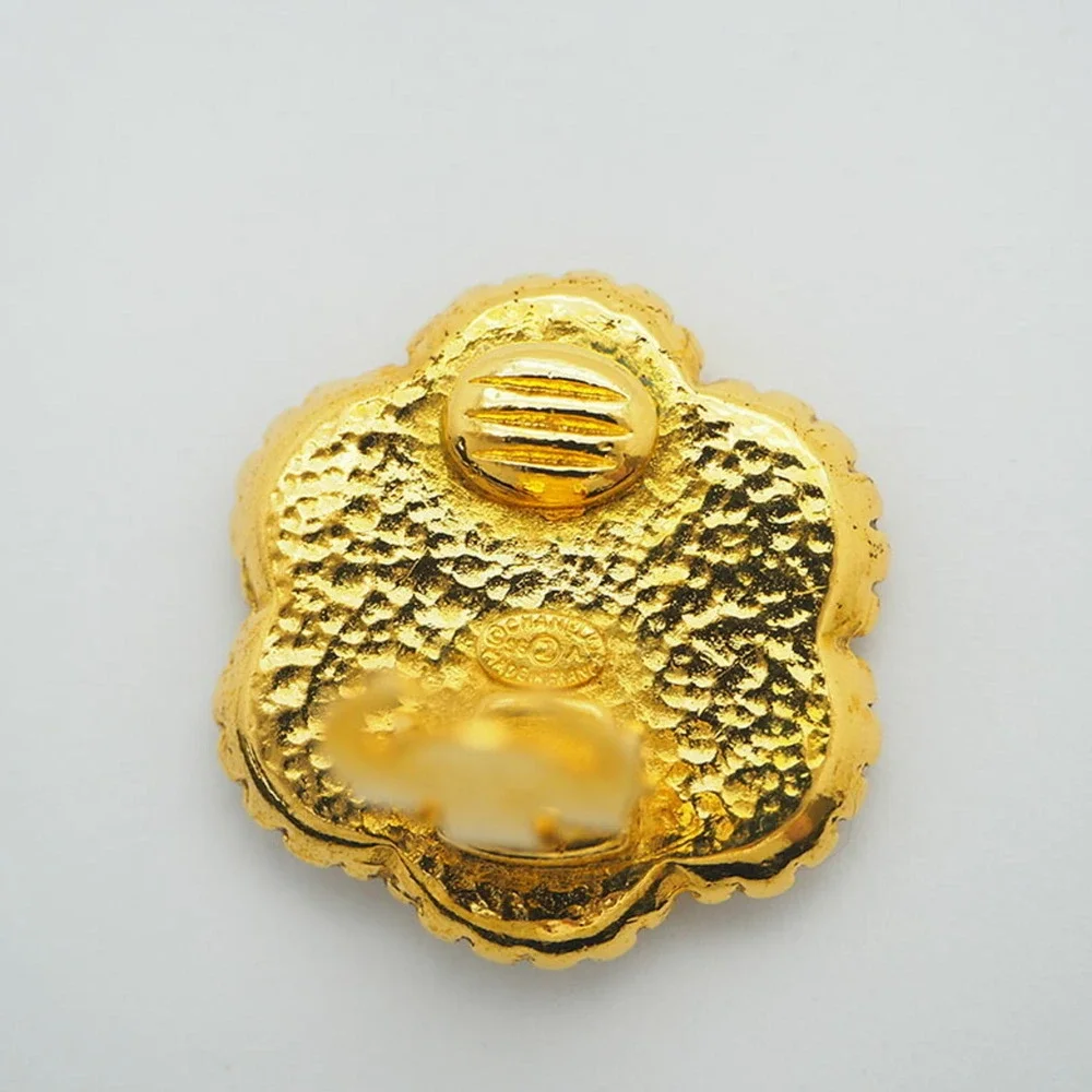 CHANEL Authentic Gold Earrings - Picture 8 of 9